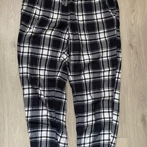 Aerie SMALL Black and White Plaid PJ Pants